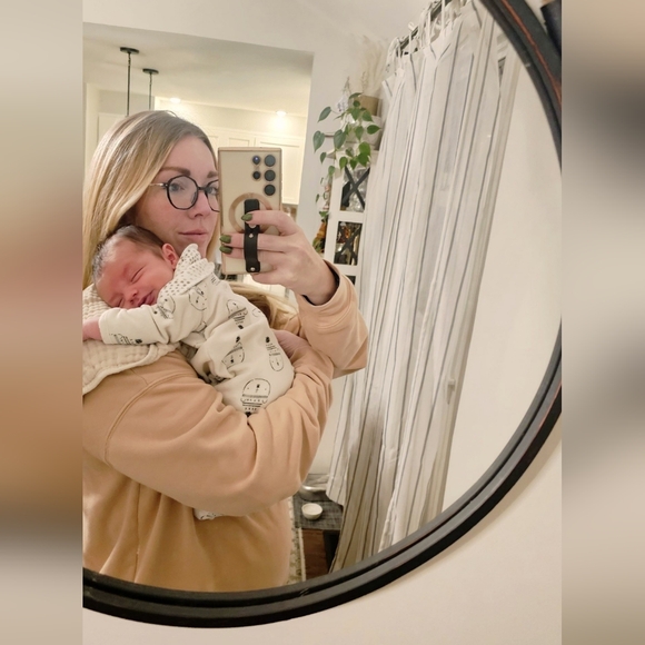 Meet your Posher, Shannon - Picture 1 of 7